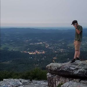 Meet your Posher, Casey